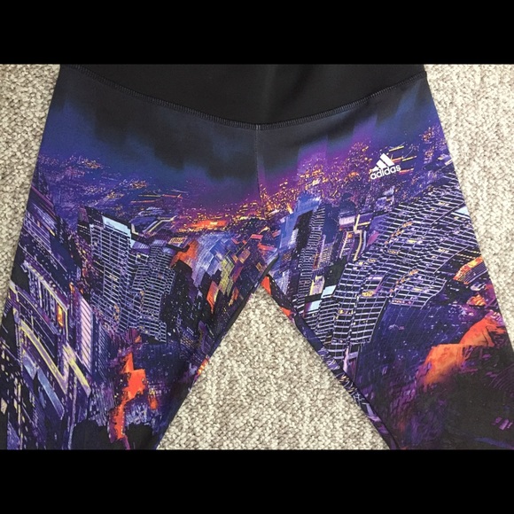 Adidas Techfit Leggins - Size M - Picture 2 of 8